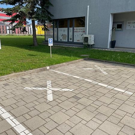 Jd Apartment Lipótszentmiklós Kültér fotó