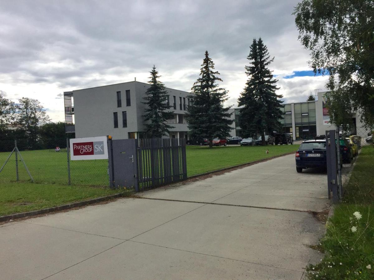 Jd Apartment Lipótszentmiklós Kültér fotó